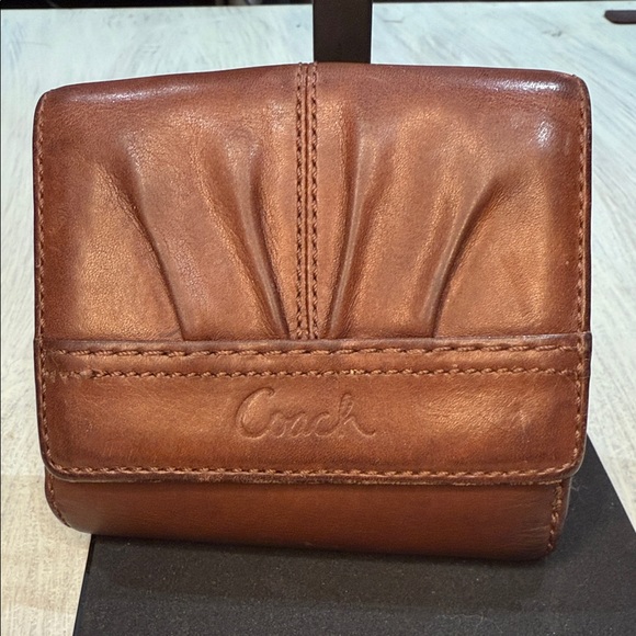 Coach Handbags - Vintage Y2K Coach Soho Brown Leather Wallet